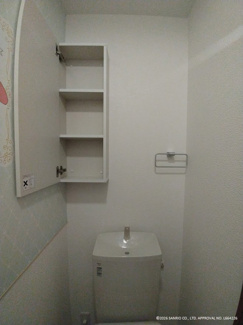 ★トイレ内にも収納★