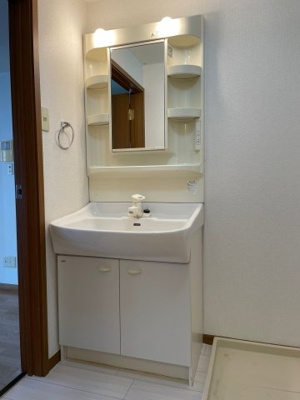 【独立洗面台】 | ライラックⅡ | Ⅱ105の写真（間取反転タイプ：イメージ）