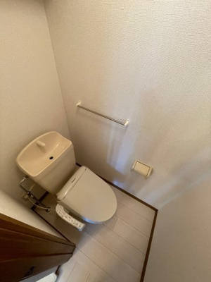 【トイレ】 | ライラックⅡ | Ⅱ105の写真（間取反転タイプ：イメージ）