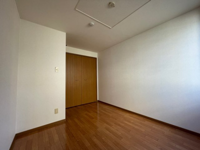 【洋室】 | ライラックⅡ | Ⅱ105の写真（間取反転タイプ：イメージ）