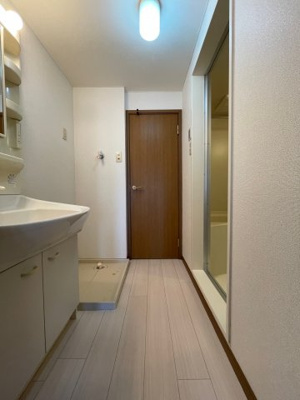 【洗面所】 | ライラックⅡ | Ⅱ105の写真（間取反転タイプ：イメージ）