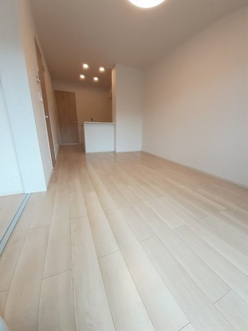 フランフラワーＡの居間・リビング|ゆったり過ごせる居間です