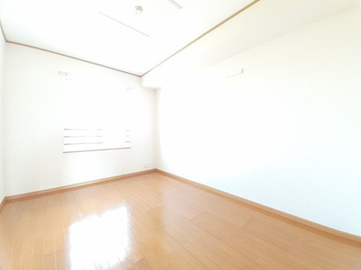 【内装】 | ウロジンゼⅠ