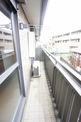 【バルコニー】 | ピュア 調 | ※同物件・反転タイプの写真です。