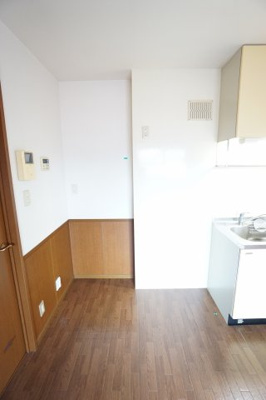 【キッチン】 | ピュア 調 | ※同物件・反転タイプの写真です。