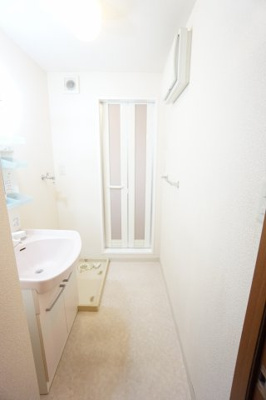 【洗面所】 | ピュア 調 | ※同物件・反転タイプの写真です。