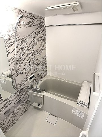 【浴室】 | Ｓｈａｌｏｍ芦池 | 落ち着いた空間のお風呂です