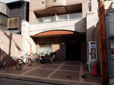 パレス15の駐車場|マンション前に駐輪可