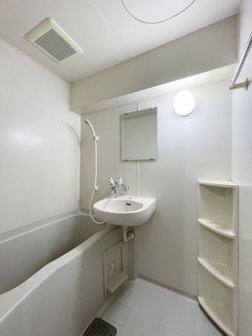 【浴室】 | いわき6番館 | コンパクトで使いやすいお風呂です