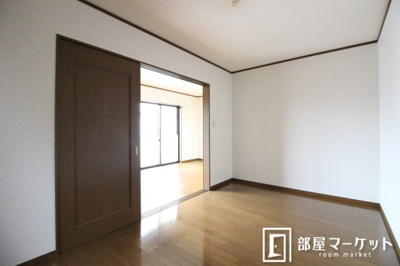 【洋室】 | エーレルミエール | 同型タイプ