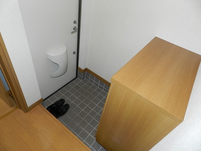 ラフィーネ知利別の玄関