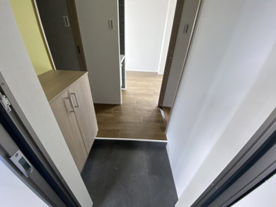 【玄関】 | ピュア唐崎