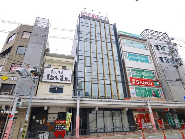山田ビルの外観