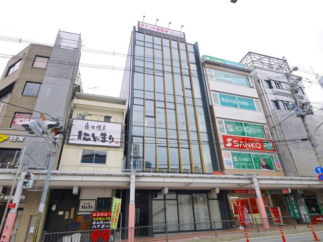 山田ビルの外観
