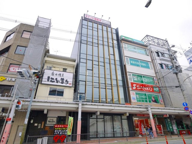 山田ビルの外観
