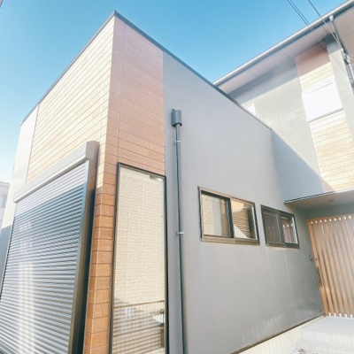 【外観】 | 群馬県太田市東別所町70番16 | スタイリッシュでおしゃれな中古住宅♪