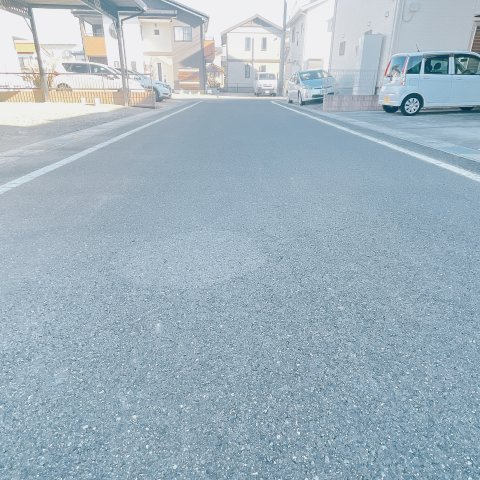 群馬県太田市東別所町70番16のその他|広い前面道路♪