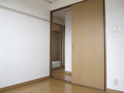 【洋室】 | ガーデンヒルズ高の原