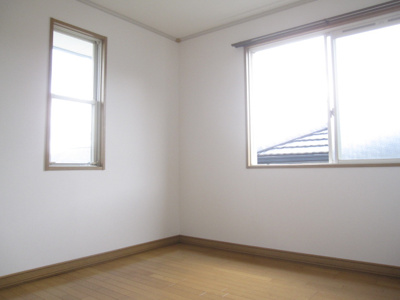 【洋室】 | ガーデンヒルズ高の原