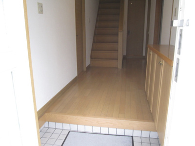 【玄関】 | ガーデンヒルズ高の原