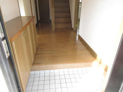 【玄関】 | ガーデンヒルズ高の原