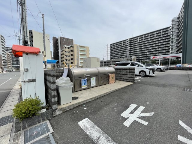 グリーンヒルズの駐車場