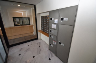 【エントランス】