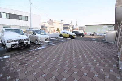 【駐車場】 | ル・ケレス新道東