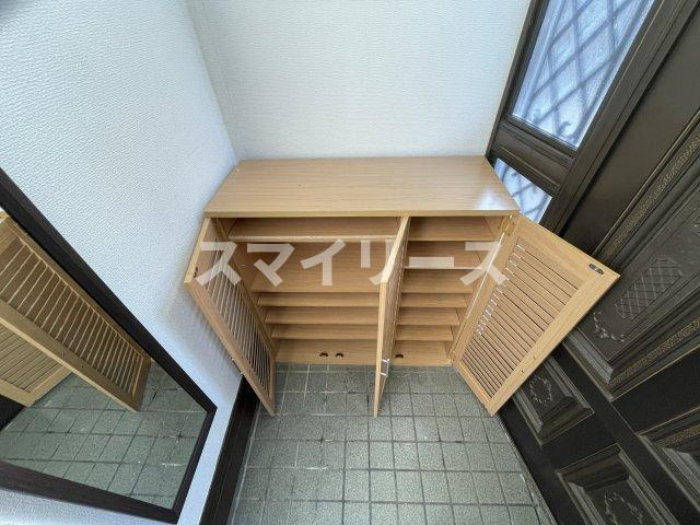 グラド柏の玄関