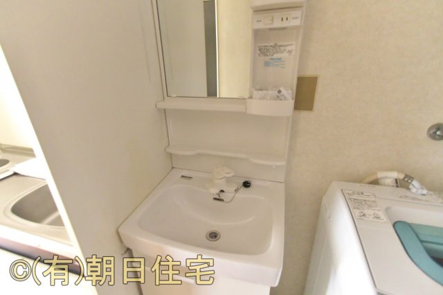 ラーバン町田の洗面所