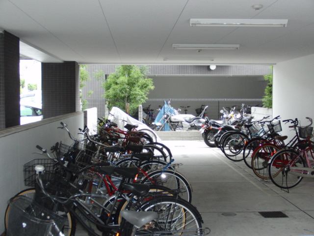 大阪市淀川区十三東３丁目の賃貸マンションのその他共用部分|駐輪場