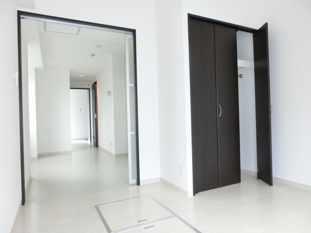大阪市淀川区十三東３丁目の賃貸マンションの収納
