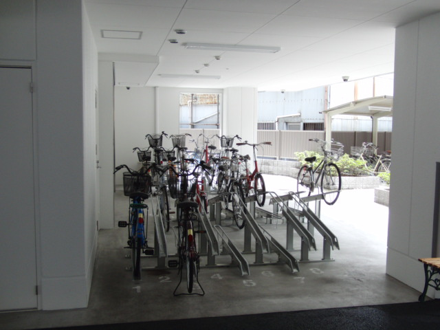 大阪市淀川区十三本町１丁目の賃貸マンションのその他共用部分|駐輪場