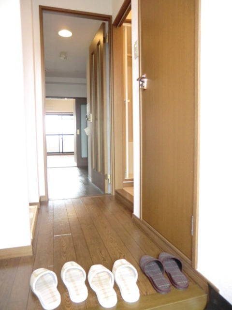 大阪市西淀川区姫里２丁目の賃貸マンションの玄関