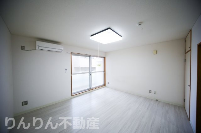 【居間・リビング】 | シャトル昭和町 | 使いやすいリビングです