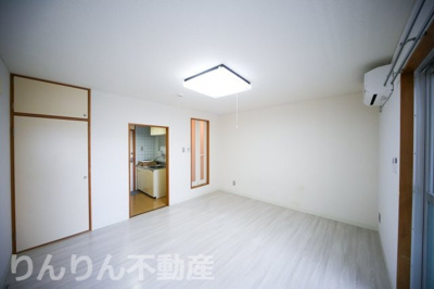 【居間・リビング】 | シャトル昭和町 | 使いやすい居間です