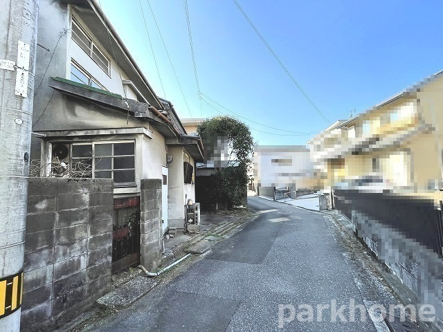 高知市昭和町　売土地の前面道路含む現地写真