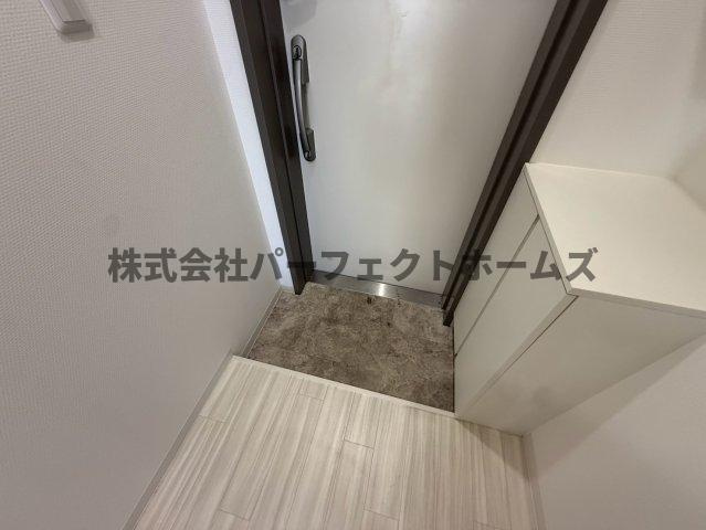 クラウディア中宮の玄関|収納もある玄関です