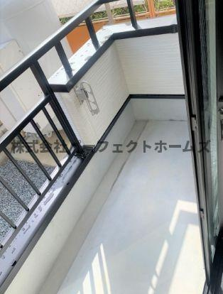 クラウディア中宮のバルコニー|暖かな日差しのふりそそぐバルコニー