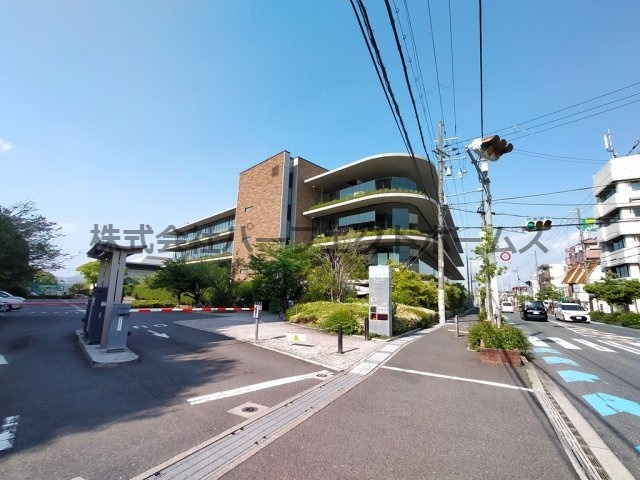 クラウディア中宮の周辺