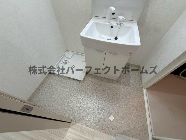 クラウディア中宮の洗面所|脱衣スペースもあります