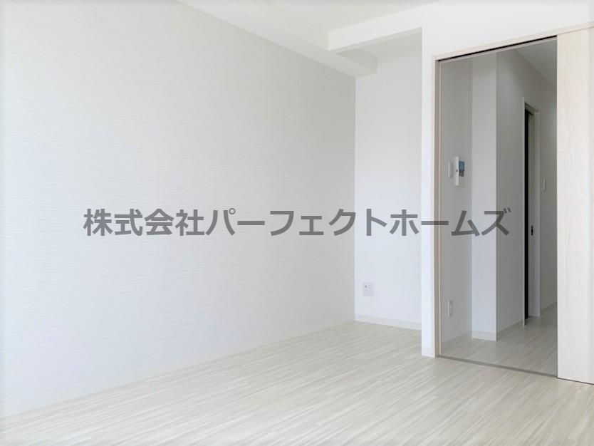 クラウディア中宮の居間・リビング|使いやすい居間です