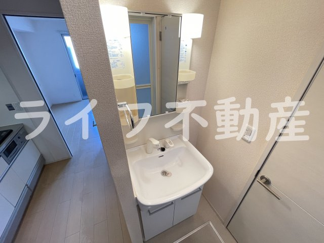 セジュールオッツ八戸ノ里の洗面所|脱衣スペースもあります