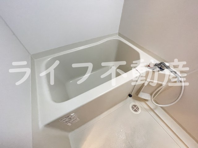 セジュールオッツ八戸ノ里の浴室|コンパクトで使いやすいお風呂です