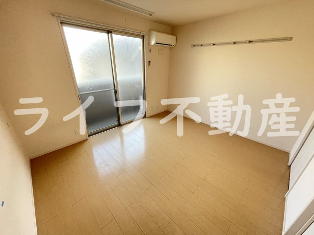 セジュールオッツ八戸ノ里の居間・リビング|こちらの居間で趣味の時間をお楽しみください
