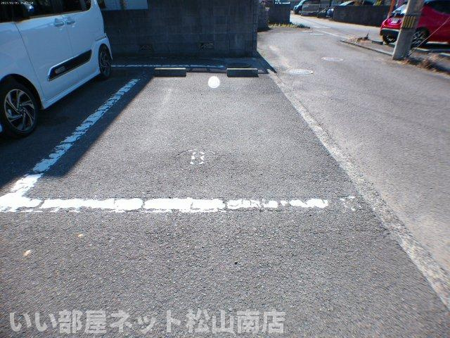 【駐車場】 | フレグランスガーデン