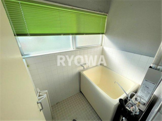 【浴室】 | コモダコーポ | 掲載の写真は退去前の写真となります。