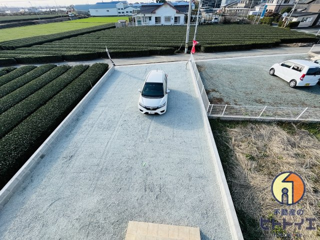 リバース八女市新庄の駐車場