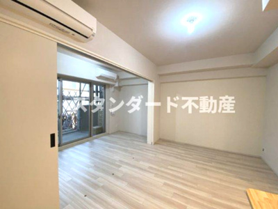 【居間・リビング】 | スプランディッド梅田北