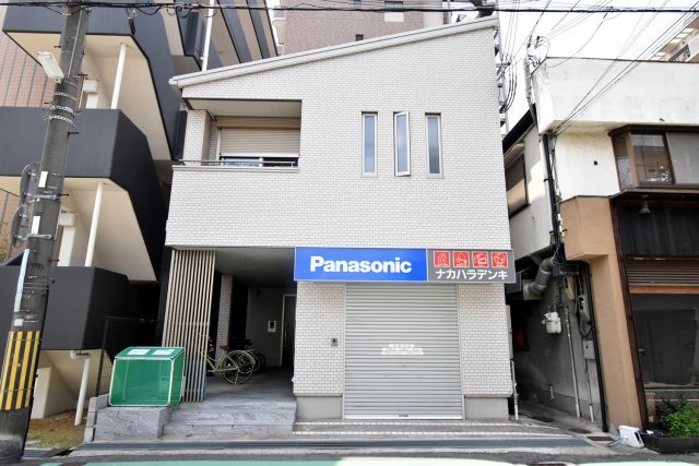 ネスト甲子園の外観